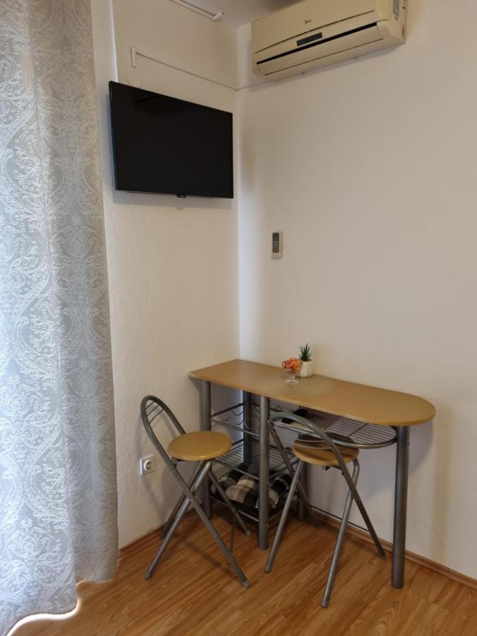 Apartments Lili Biograd Na Moru Exterior photo